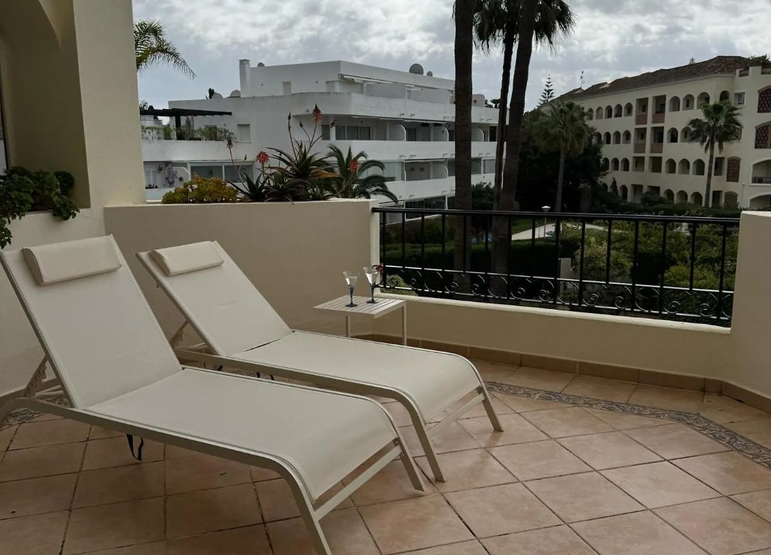 Luxury Hacienda With Sea Views Apartment Marbella